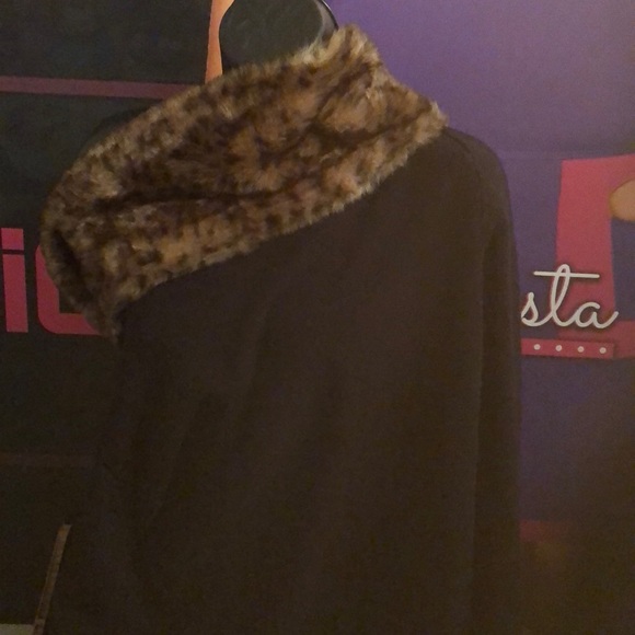 Midnight Velvet Off Shoulder Leopard Sweater 3x - Picture 2 of 4